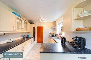 Kitchen- click for photo gallery